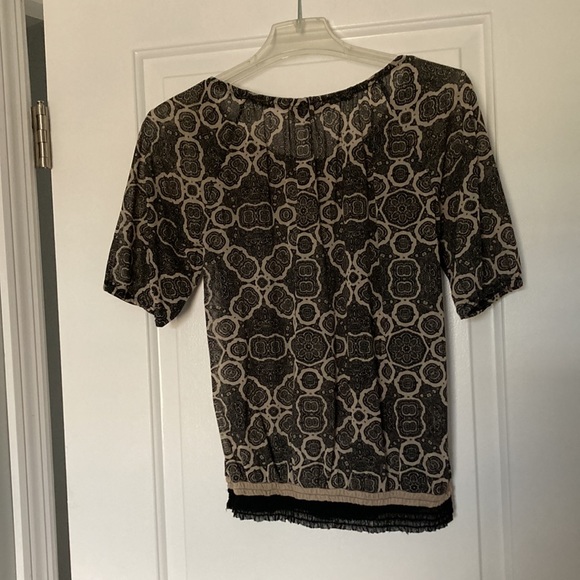 🛍️[DONATED] The Limited | Blouse tan black small lightweight printed - Picture 6 of 7